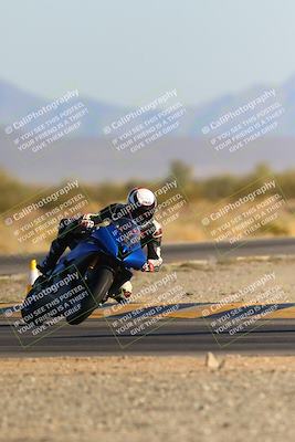 media/Dec-09-2023-SoCal Trackdays (Sat) [[76a8ac2686]]/Turn 15 Set 2 (245pm)/